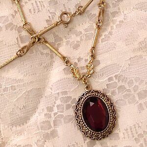 Vintage Red Crystal Oval Pendant Gold Plated Necklace VTG Timeless Jewelry